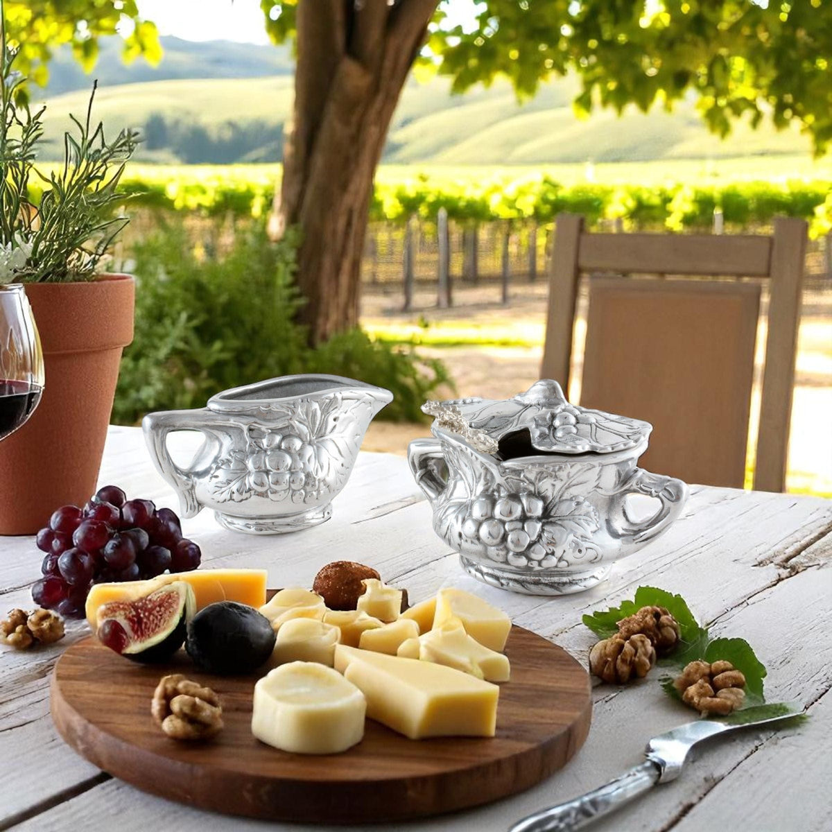 Arthur Court Grape Grape Creamer Set