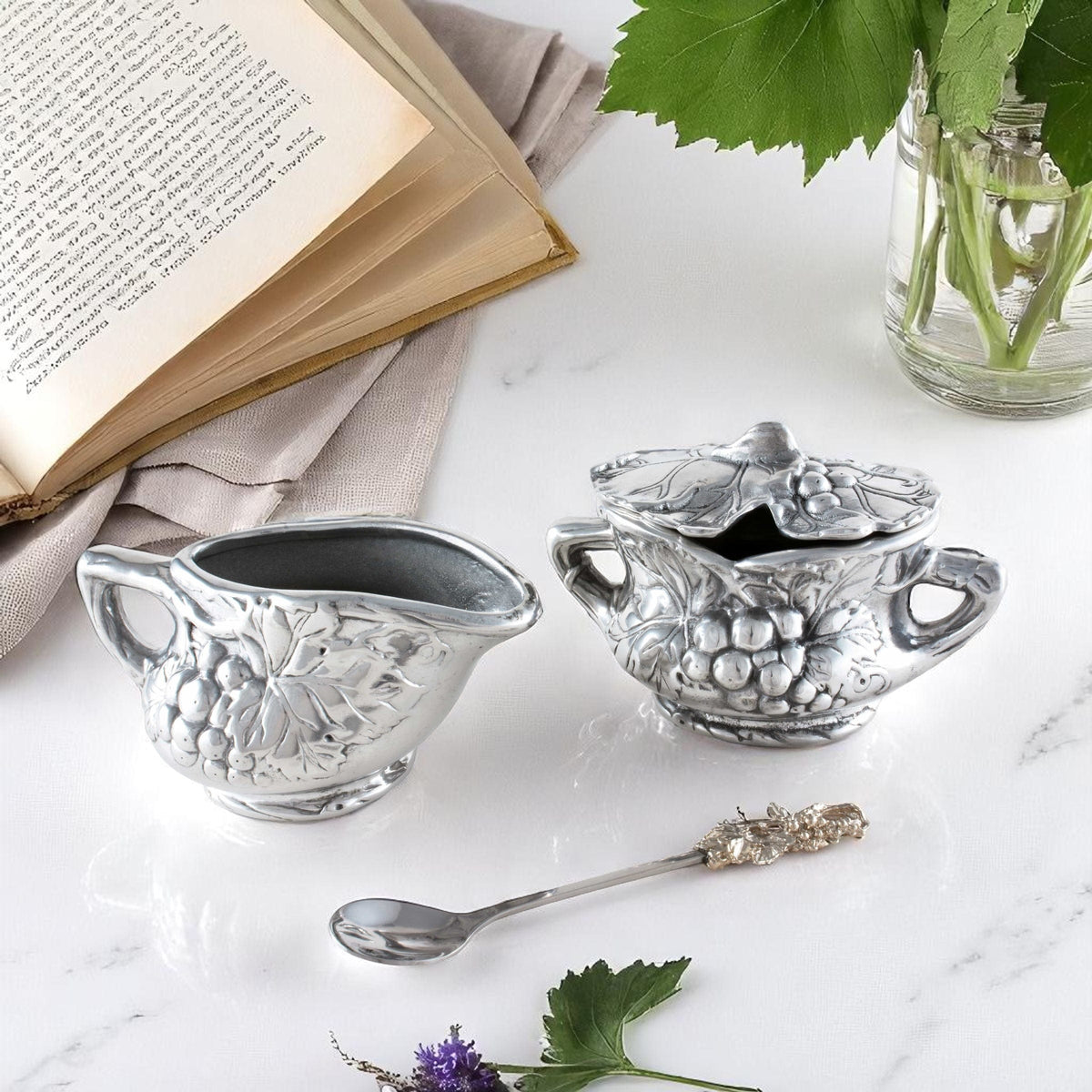 Arthur Court Grape Grape Creamer Set