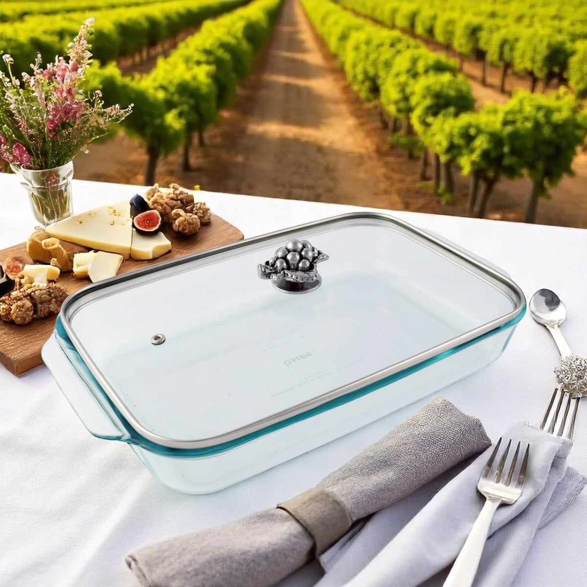 Arthur Court Grape Grape Lid with Pyrex 3 quart Baking Dish