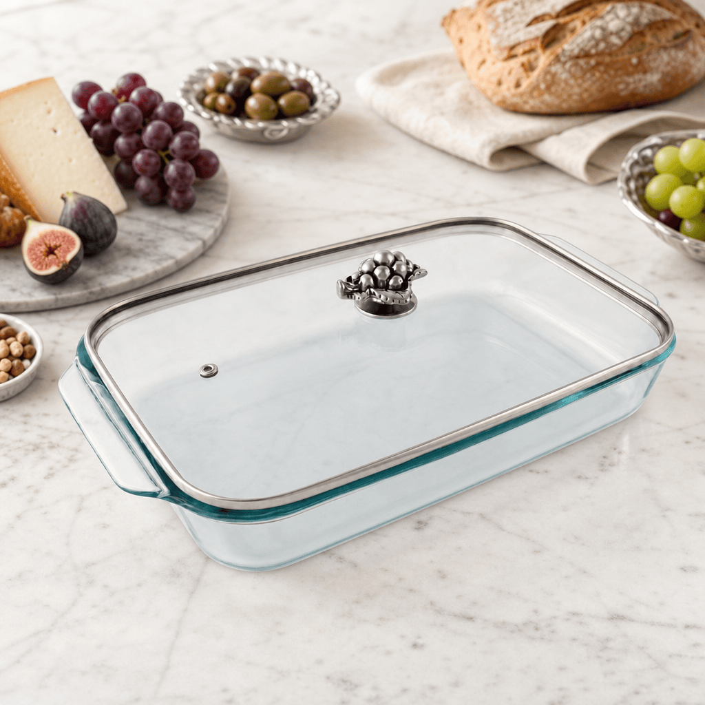 Arthur Court Grape Grape Lid with Pyrex 3 quart Baking Dish