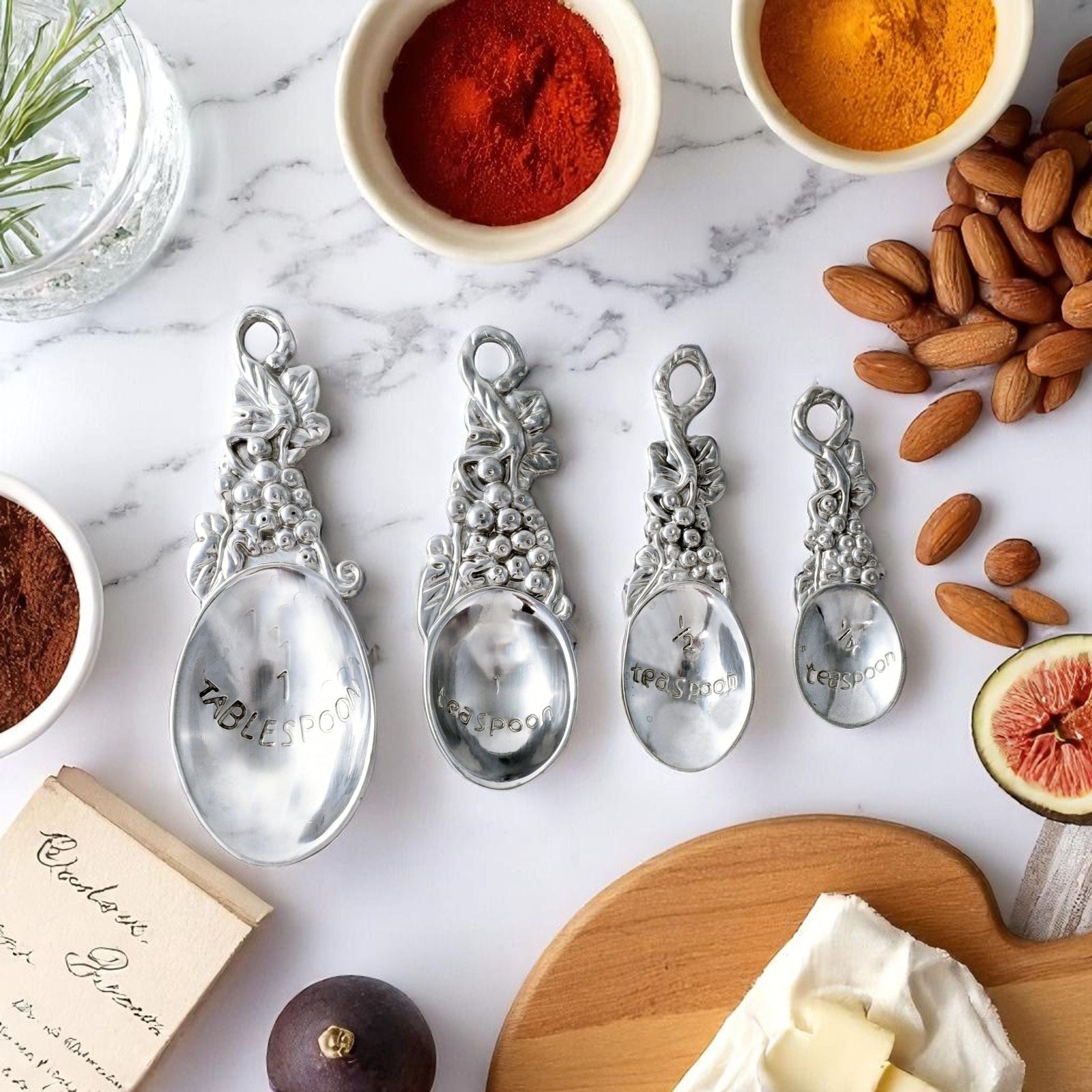Arthur Court Grape Grape Measuring Spoons