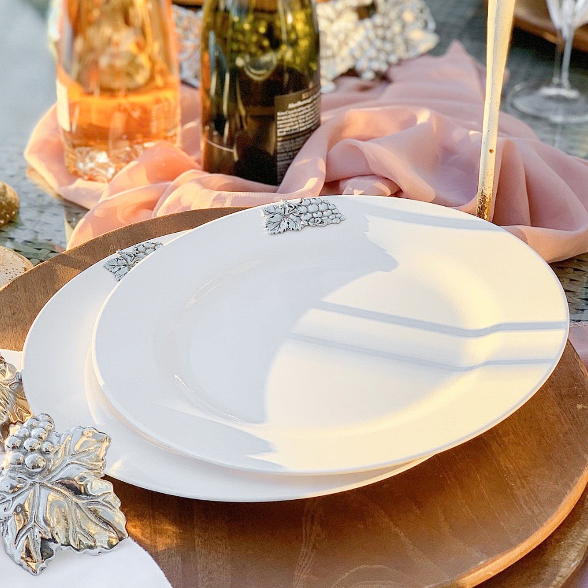 Elegant Grape Design Melamine Plates | Outdoor Collection | Arthur ...