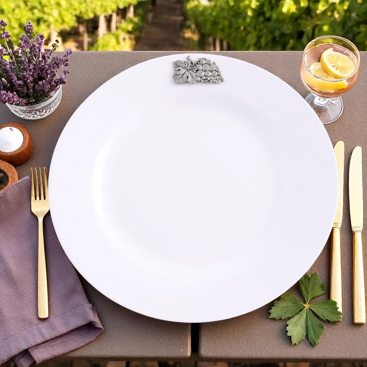 Arthur Court Grape Grape Melamine Lunch Plates - Set of 4