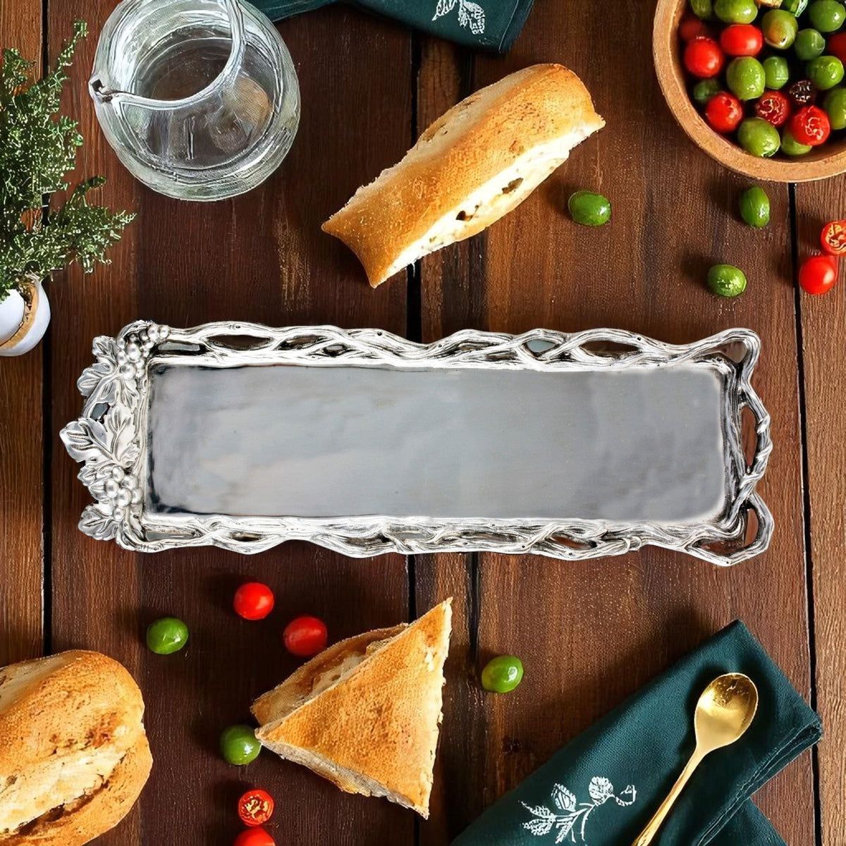 Arthur Court Grape Grape Open Vine Oblong Tray