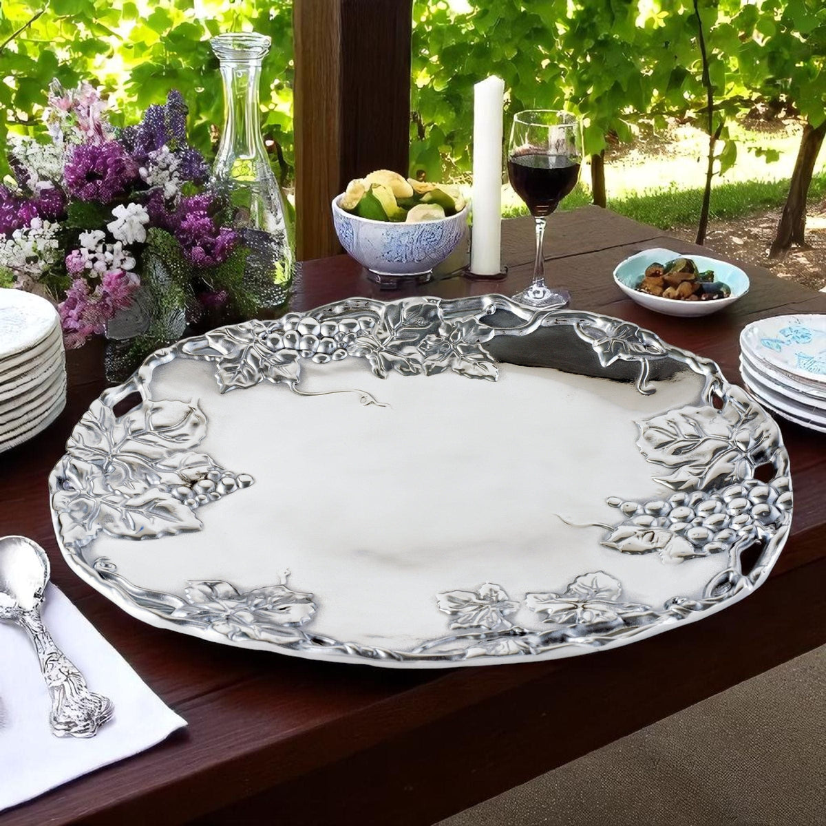 Arthur Court Grape Grape Oval Platter