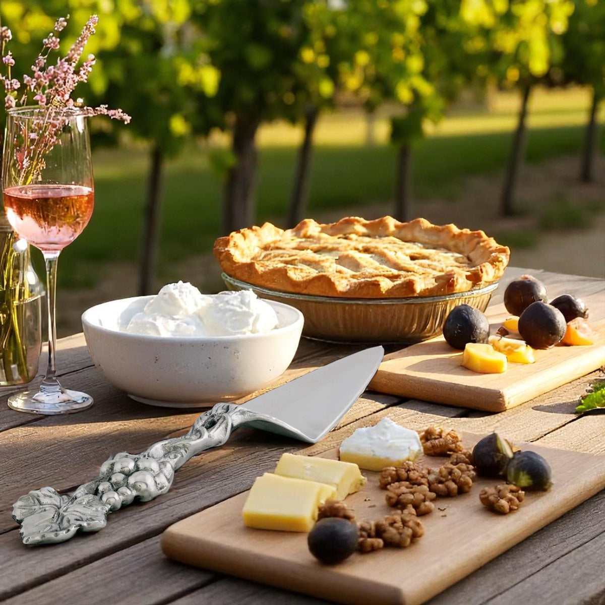 Arthur Court Grape Grape Pie Server