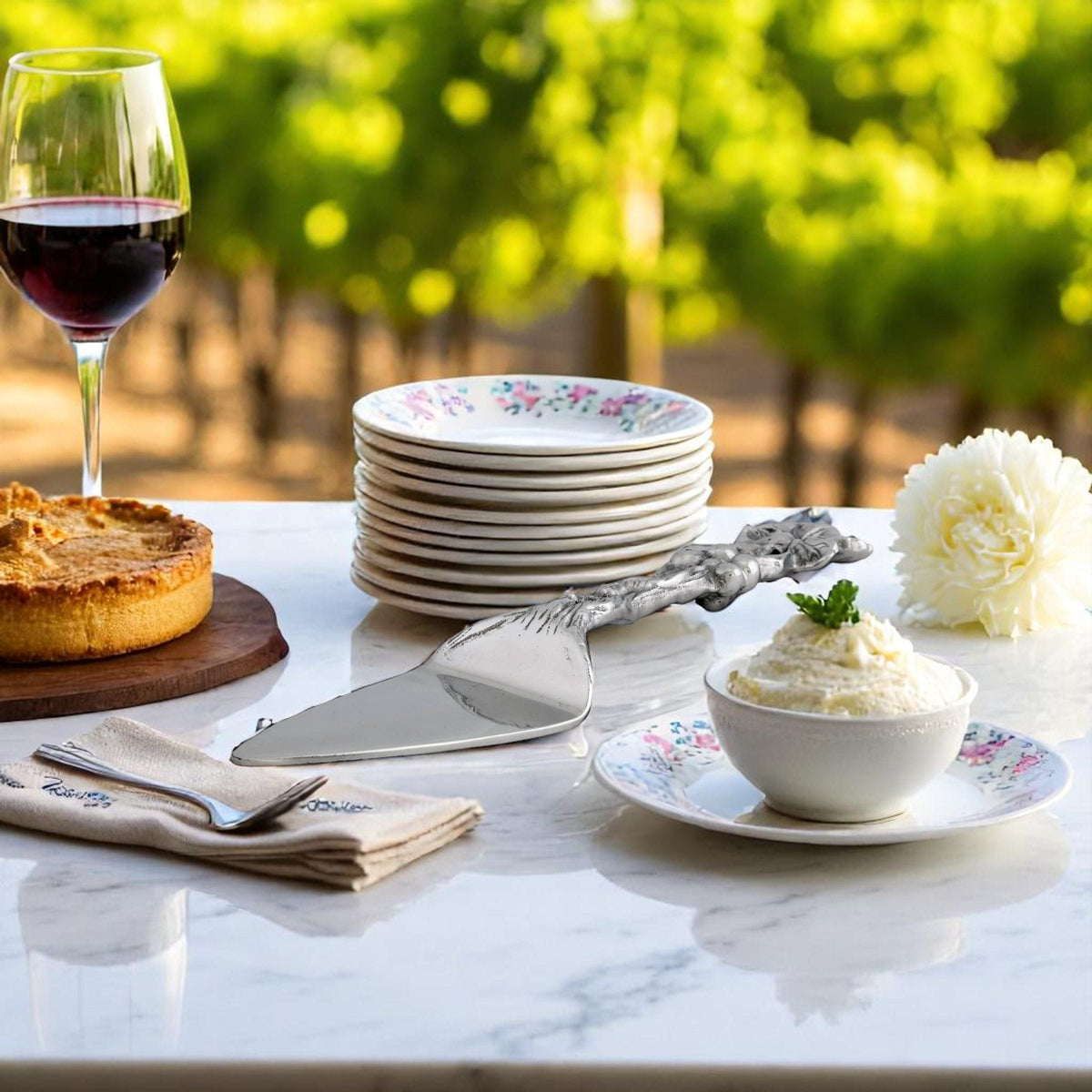 Arthur Court Grape Grape Pie Server