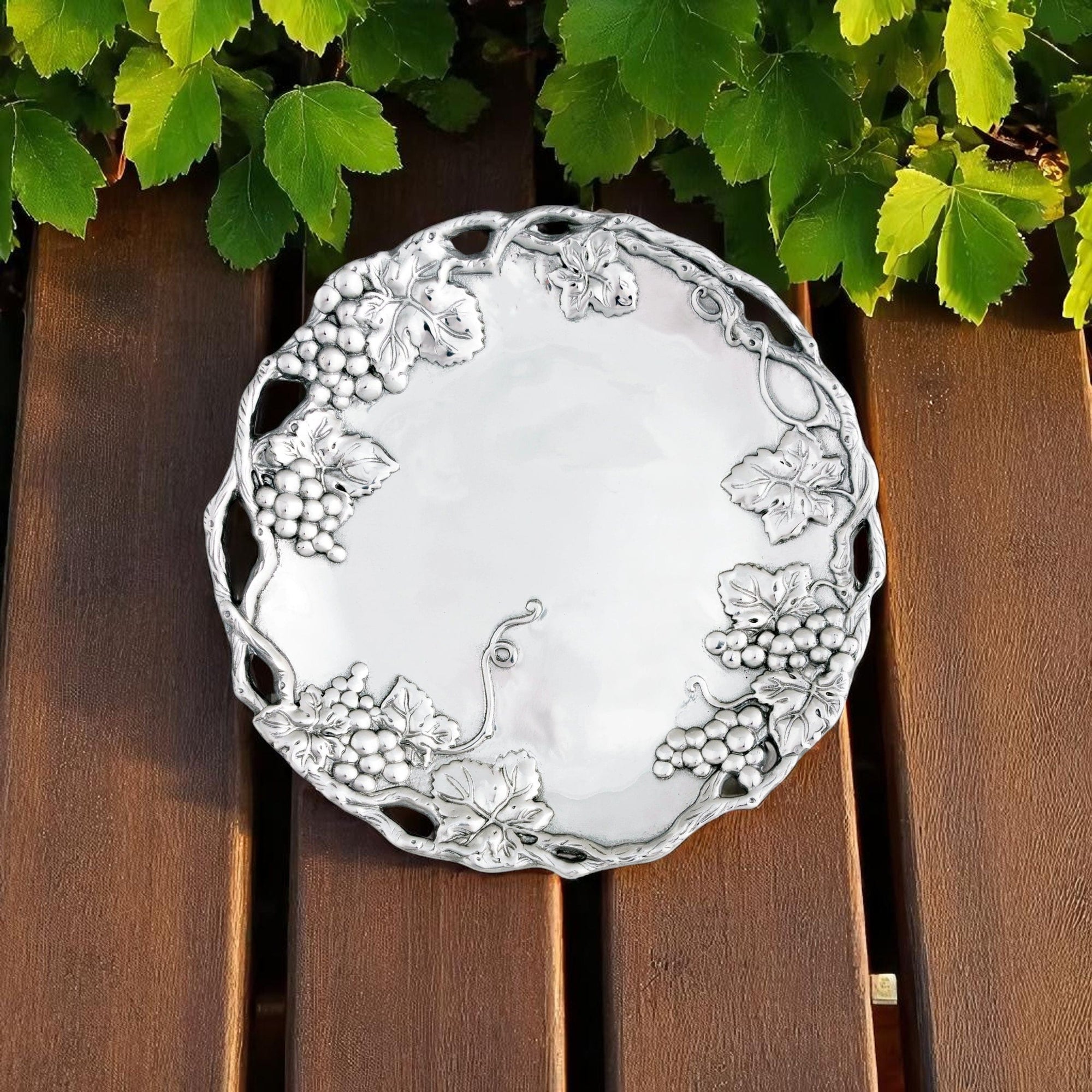 Arthur Court Grape Grape Round Tray 15