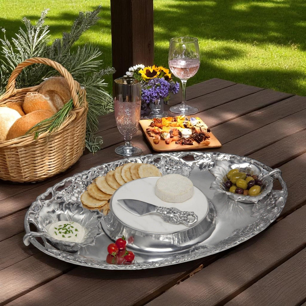 Arthur Court Grape Grape Tray Entertainment Set 5