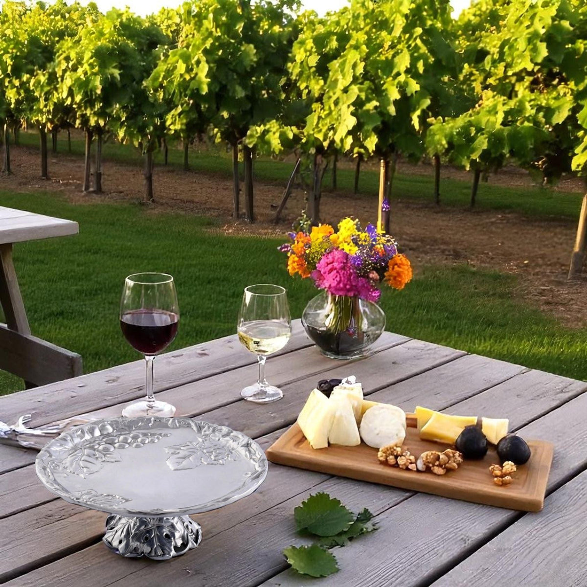 Arthur Court Grape Grape Treat / Cookie Stand