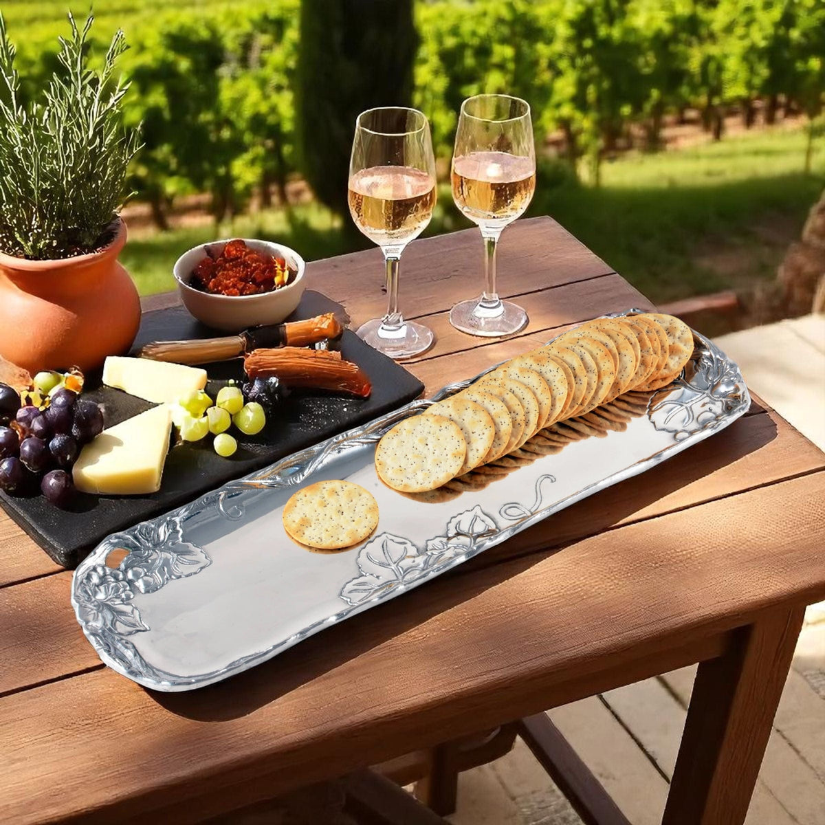 Arthur Court Grape Grape Vineyard Oblong Tray