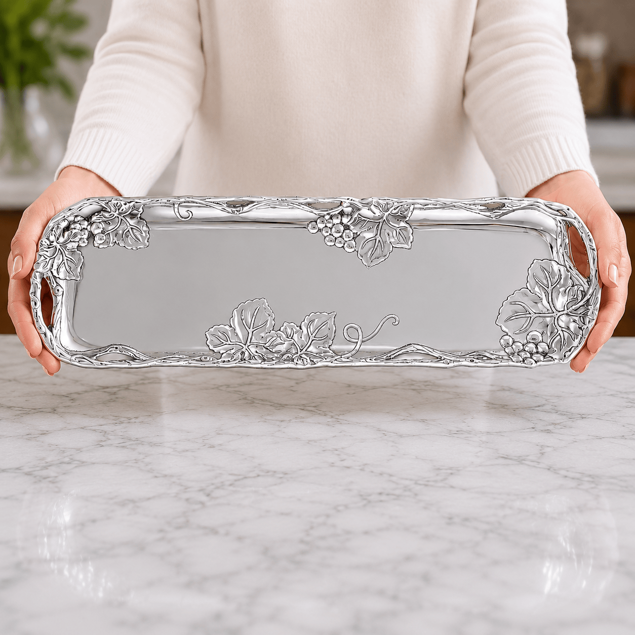 Arthur Court Grape Grape Vineyard Oblong Tray