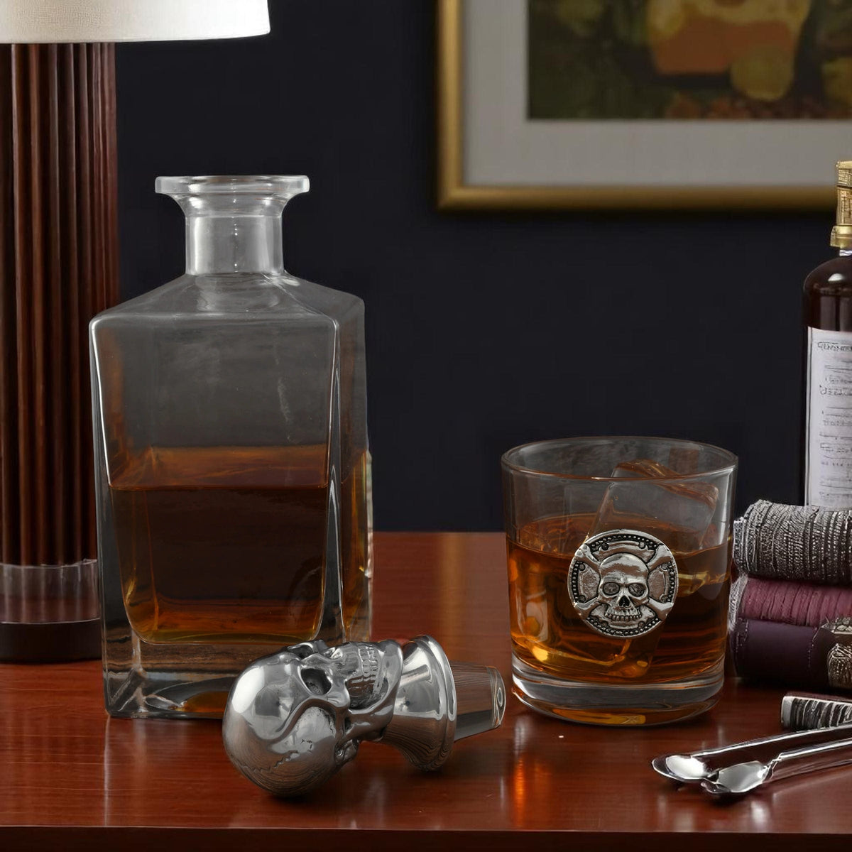 Arthur Court Holidays Skull Decanter Set with a set Double old Glasses