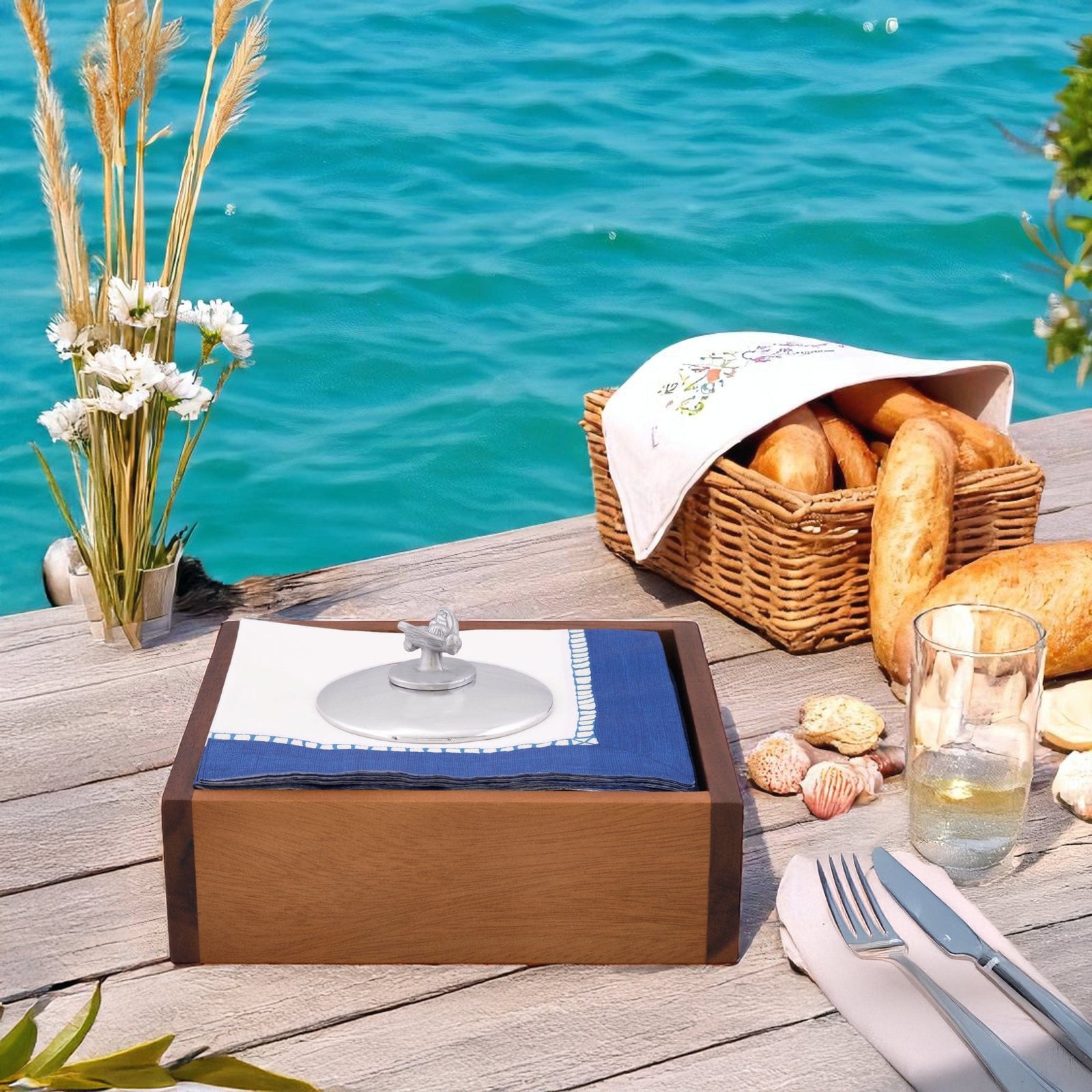 Arthur Court Magnolia Bee Napkin Weight