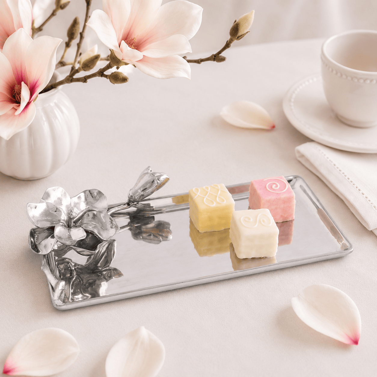 Arthur Court Magnolia Magnolia 6X12 Tray