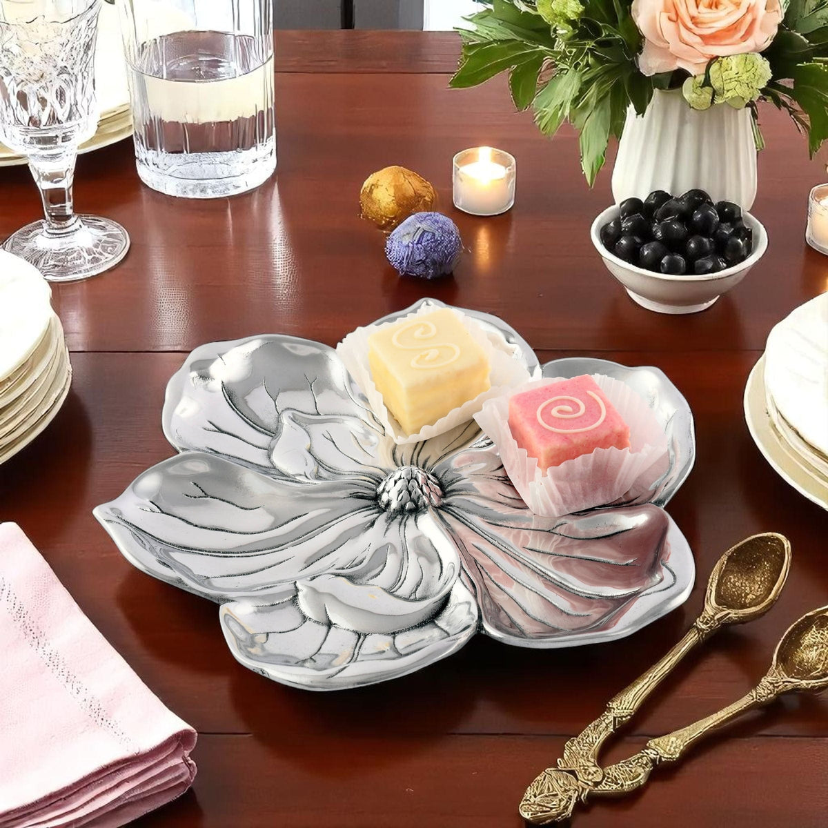 Arthur Court Magnolia Magnolia Blossom Tray 11