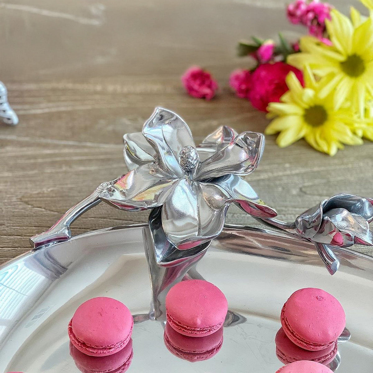 Arthur Court Magnolia Magnolia Oval Platter