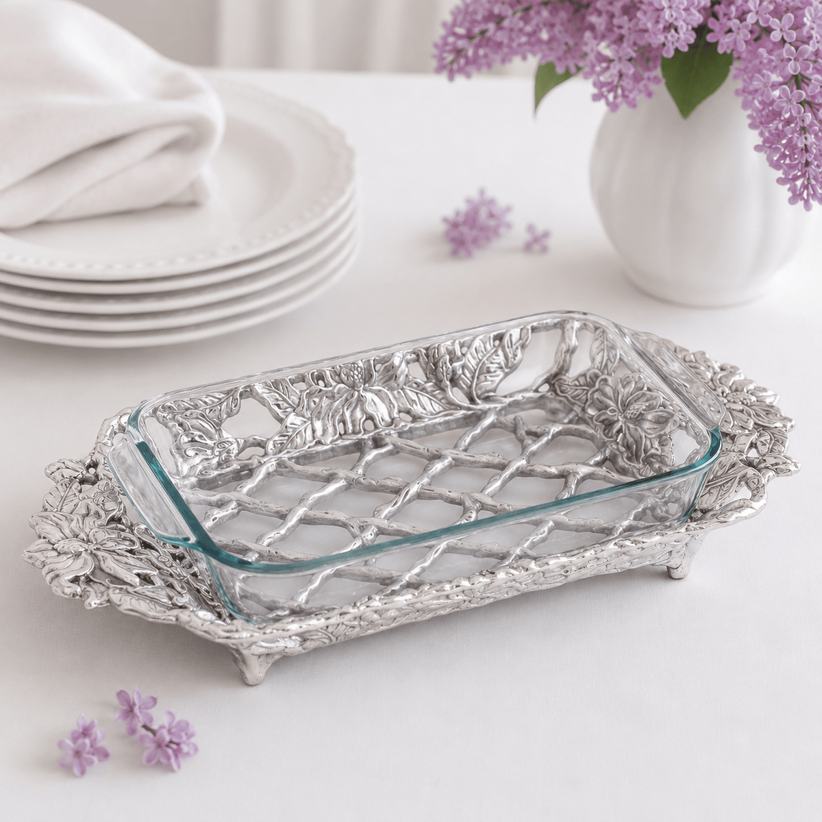 Arthur Court Magnolia Magnolia Pyrex Holder 3qt