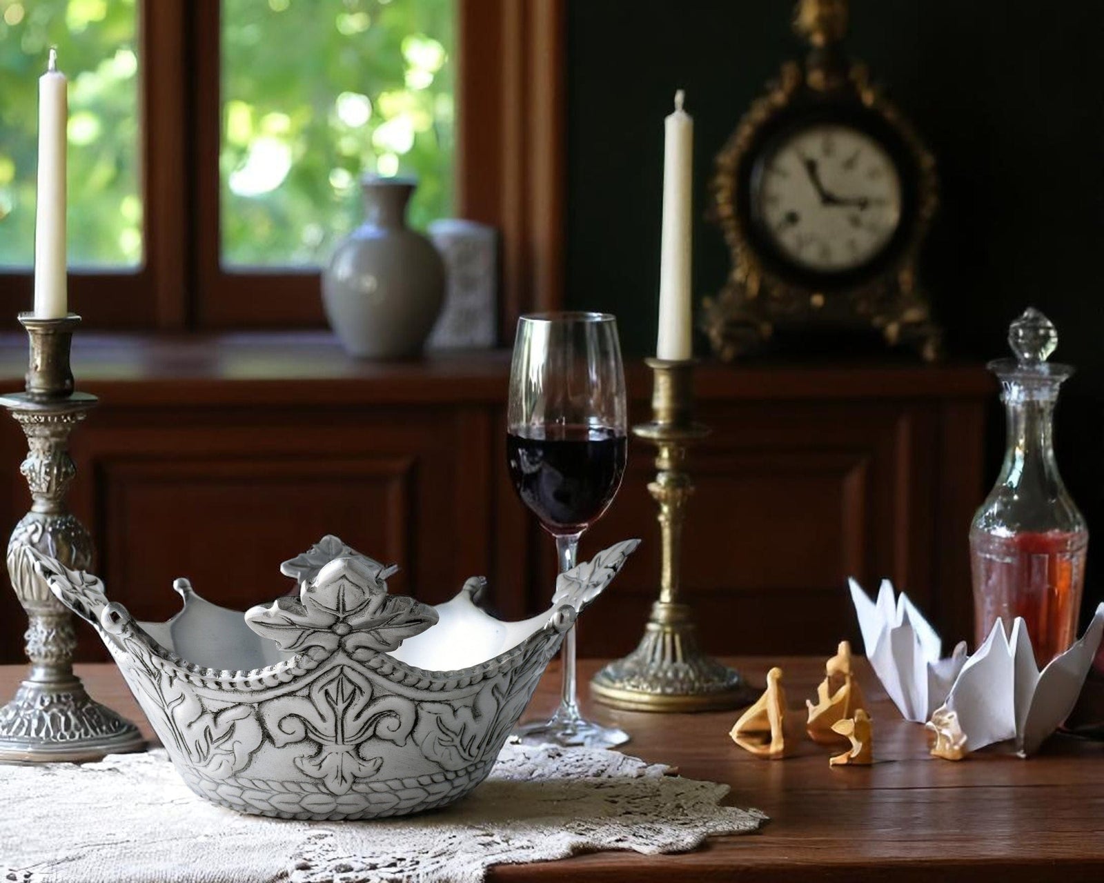 Arthur Court Mardi Gras Mardi Gras Crown Serving Bowl