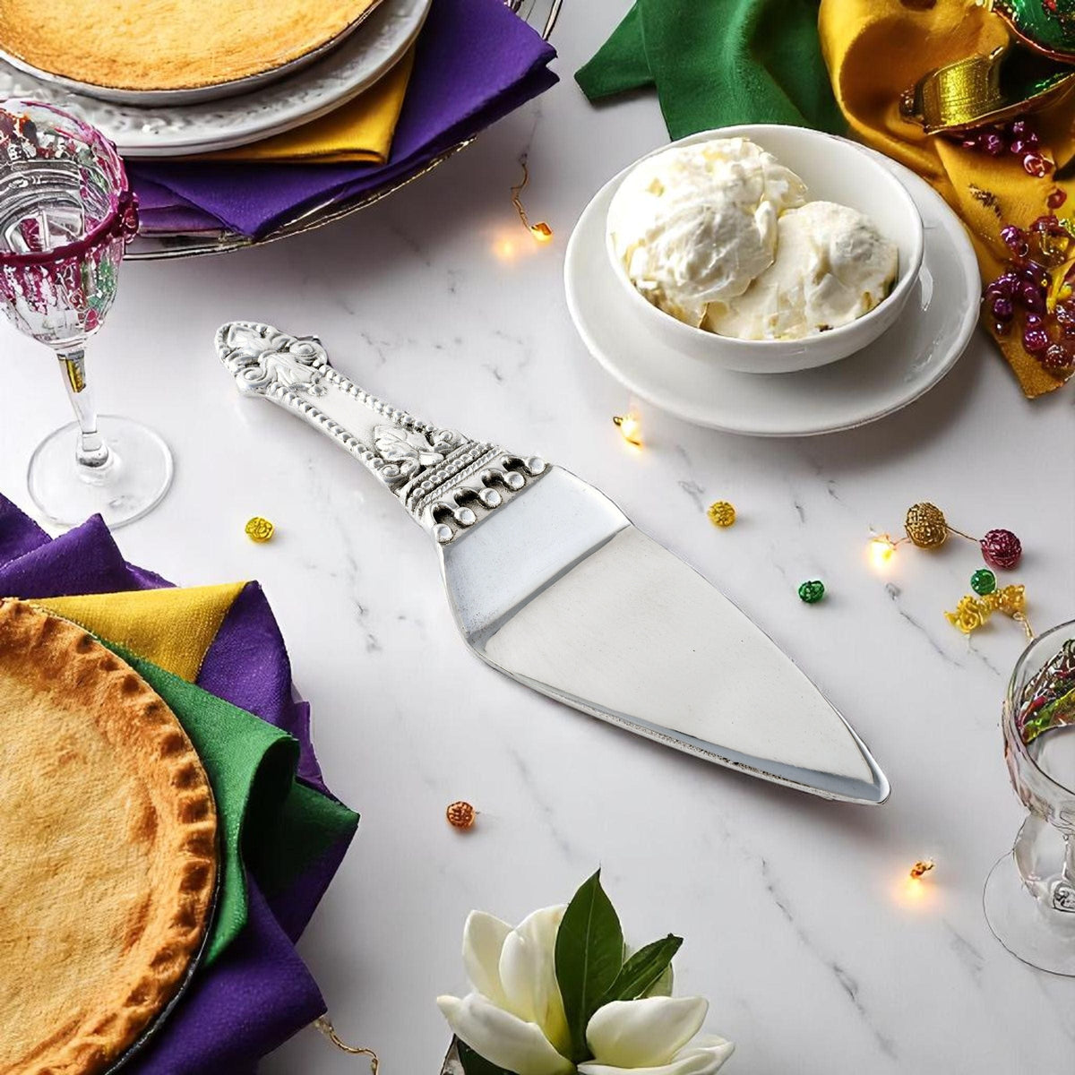 Arthur Court Mardi Gras Mardi Gras Pie Server