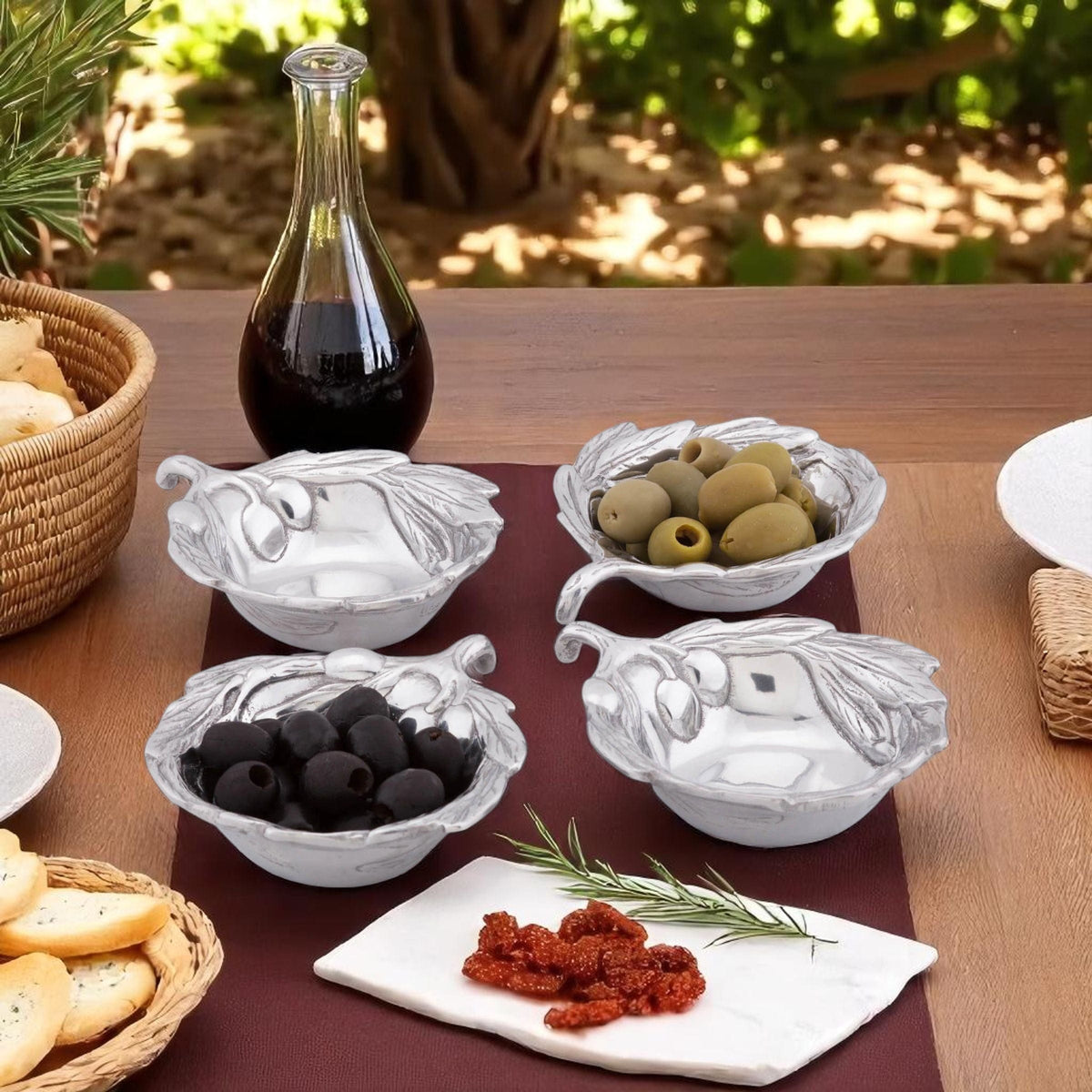 Arthur Court Olive Grove Olive Sauce/Oil Bowl