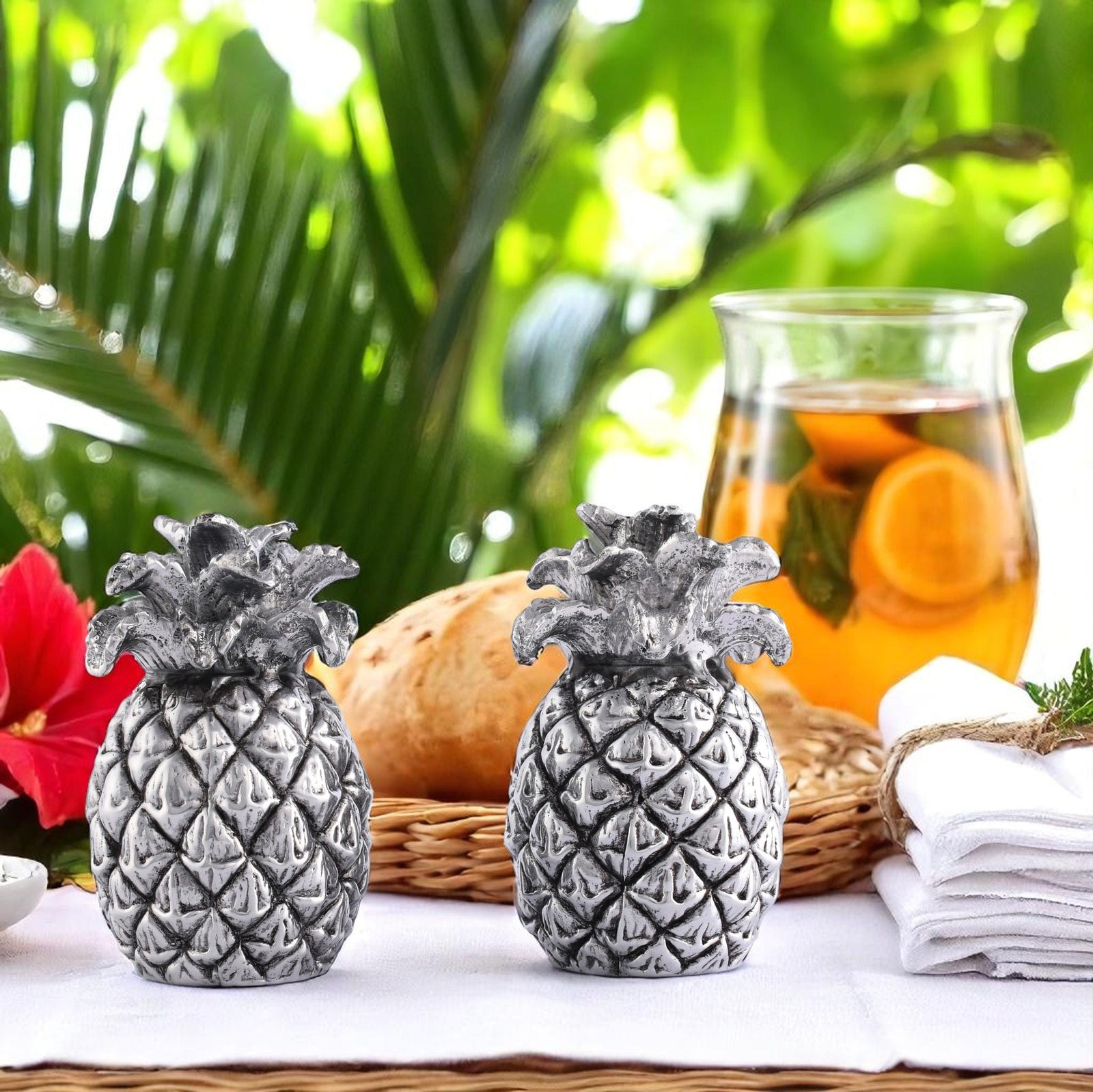 Arthur Court Pineapple Pineapple Salt and Pepper Shaker