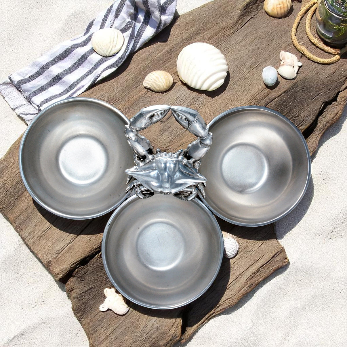 Arthur Court Sea and Shore Crab 3-Bowl Bowl