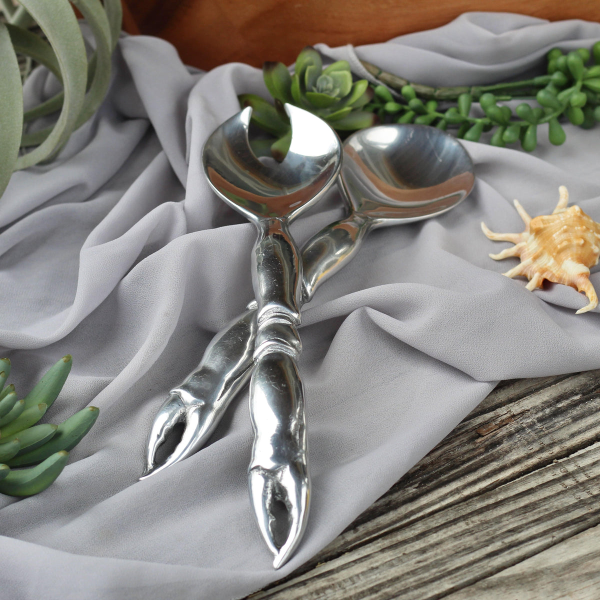 Arthur Court Sea and Shore Crab Serving Set