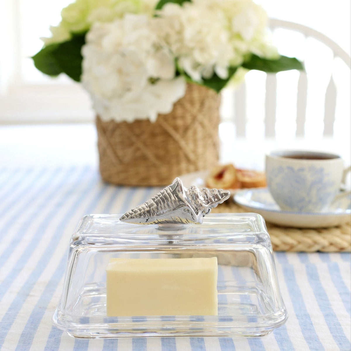 Arthur Court Sea and Shore Glass Butter Dish- Shell