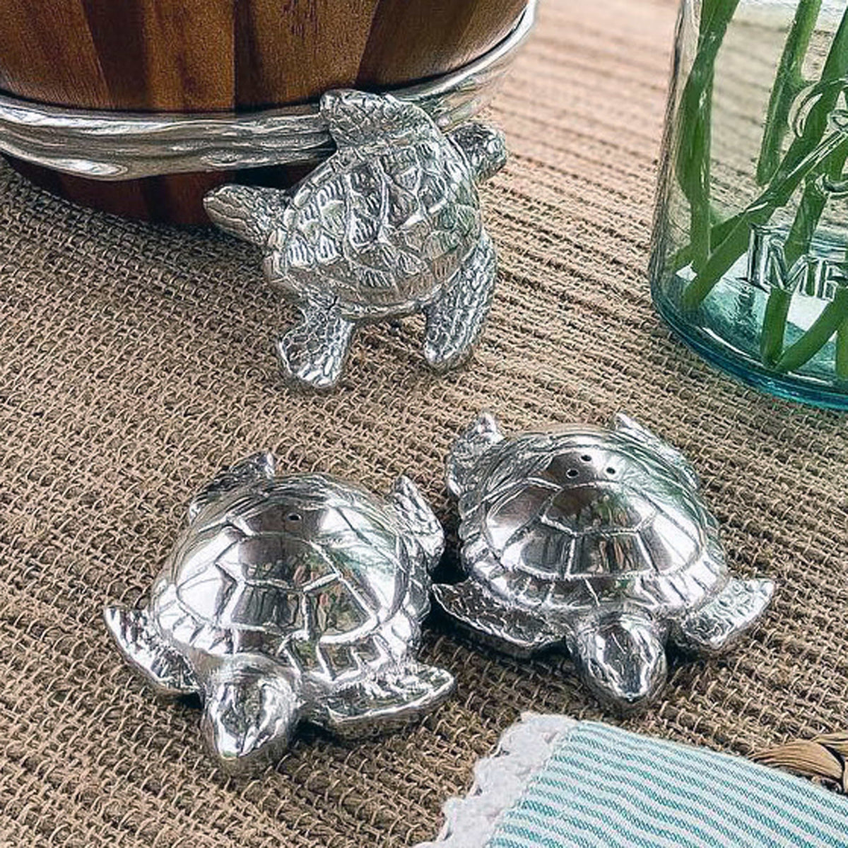 Arthur Court Sea and Shore Sea Turtle Salt and Pepper Set
