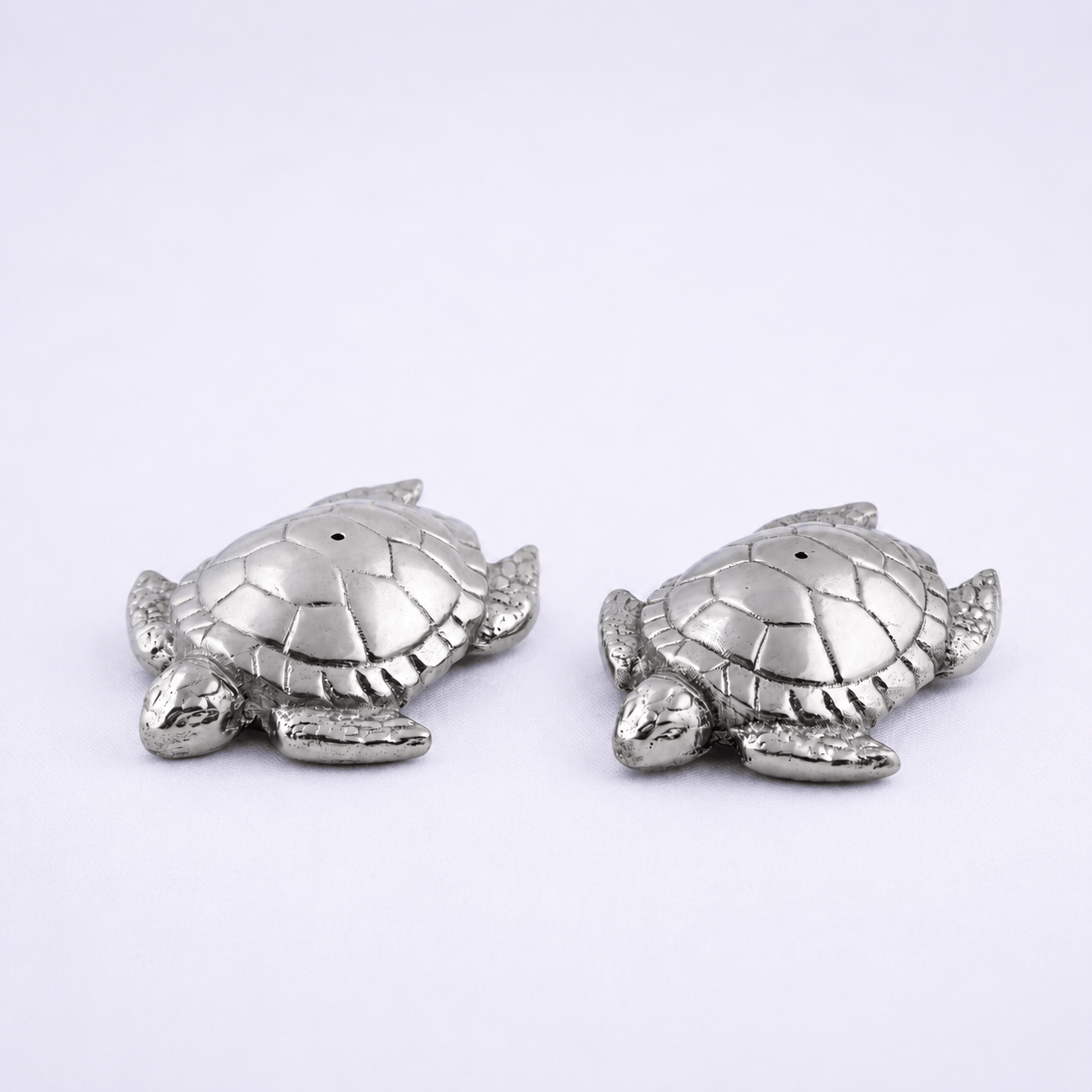 Arthur Court Sea and Shore Sea Turtle Salt and Pepper Set