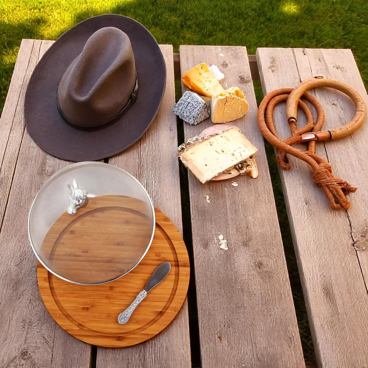 Arthur Court Western Frontier Cow Head 3 Piece Picnic Cheese Board / Spreader