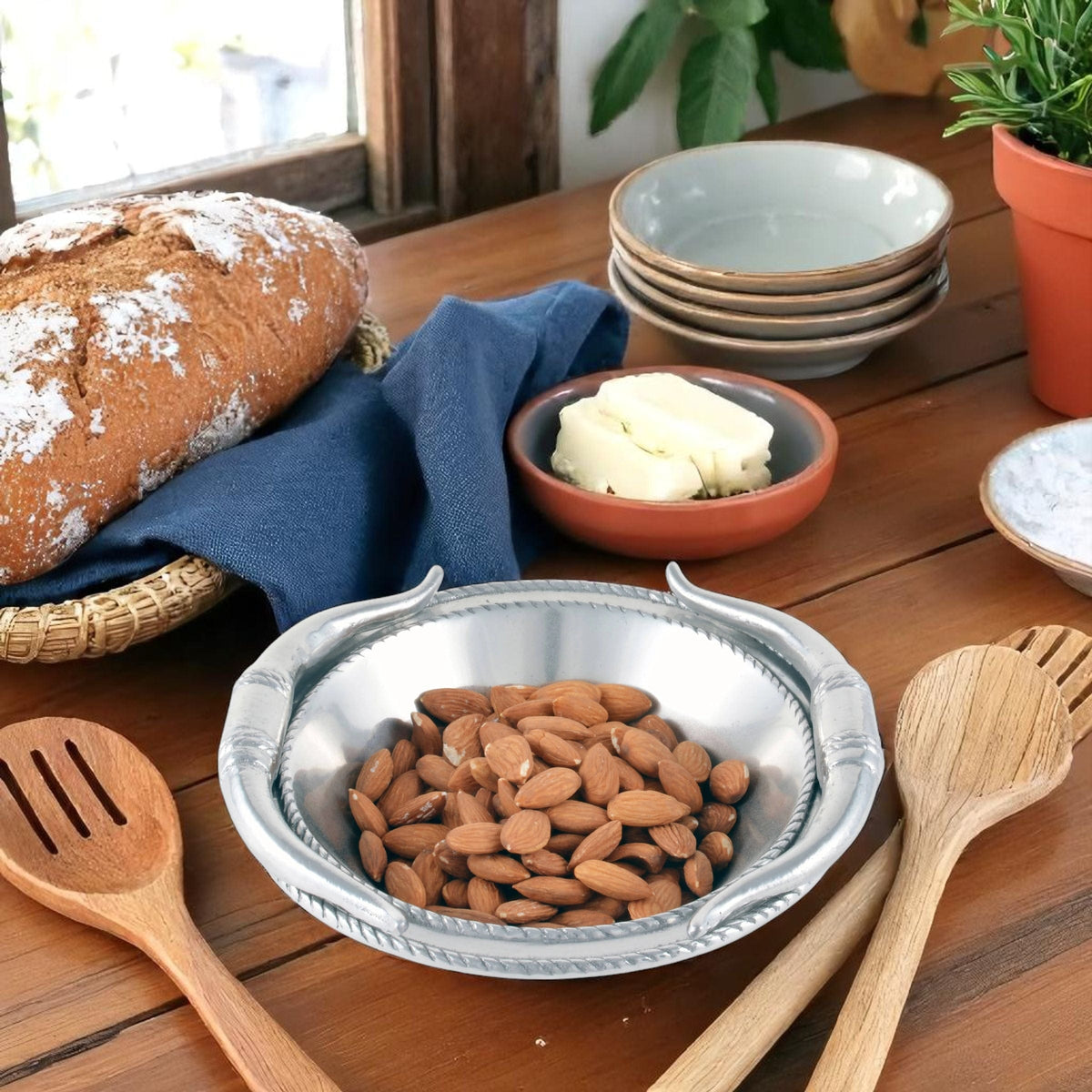 Arthur Court Western Frontier Longhorn 6 Bowl