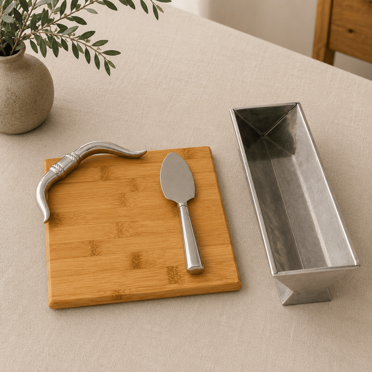 Arthur Court Western Frontier Longhorn Bamboo Cheese Set