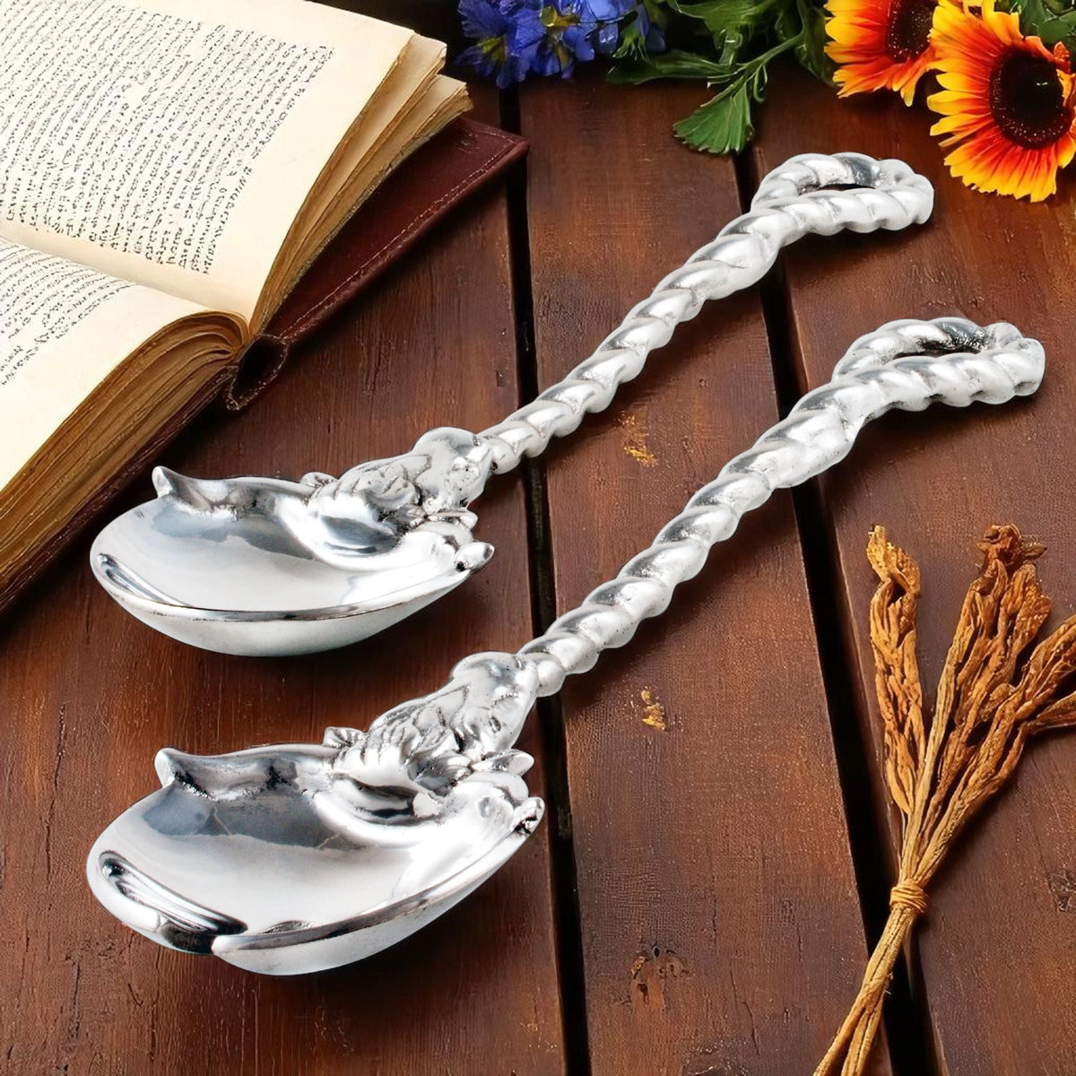 Arthur Court Western Frontier Longhorn Serving Set
