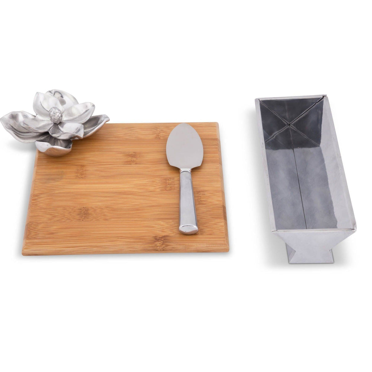 Arthur Court Magnolia Magnolia Bamboo Cheese Set
